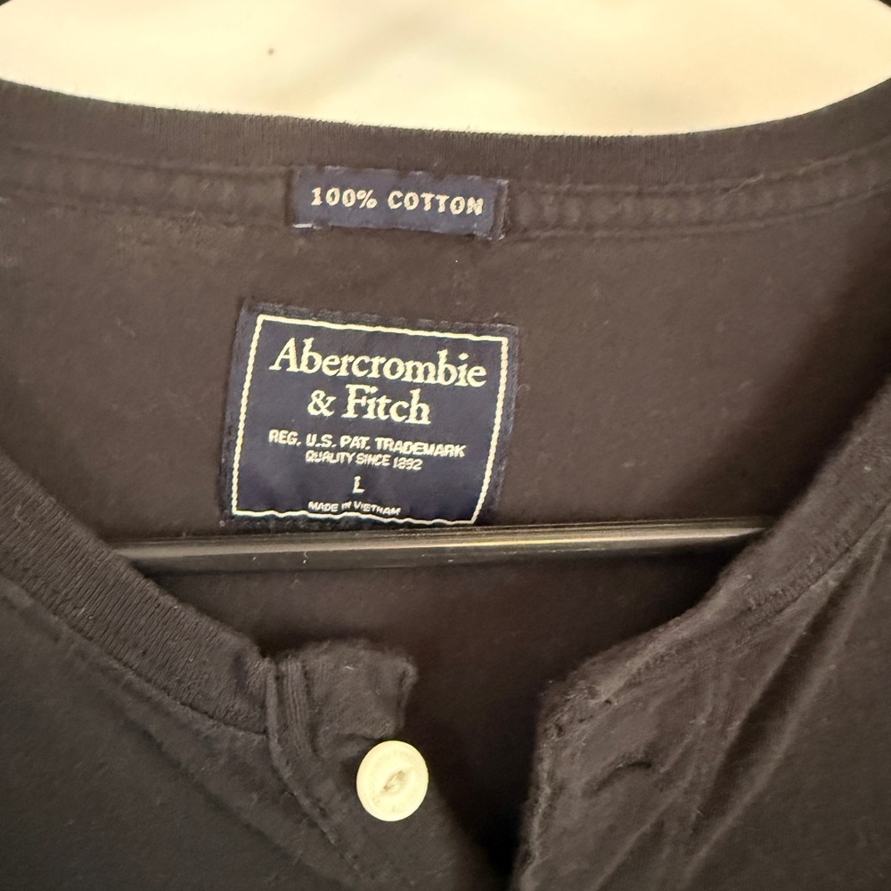 Abercrombie & Fitch Black Henley Shirt - Picture 3 of 4